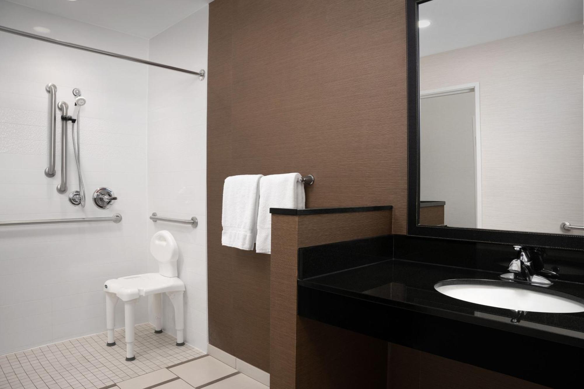 Fairfield Inn & Suites By Marriott Sioux Falls Airport Экстерьер фото