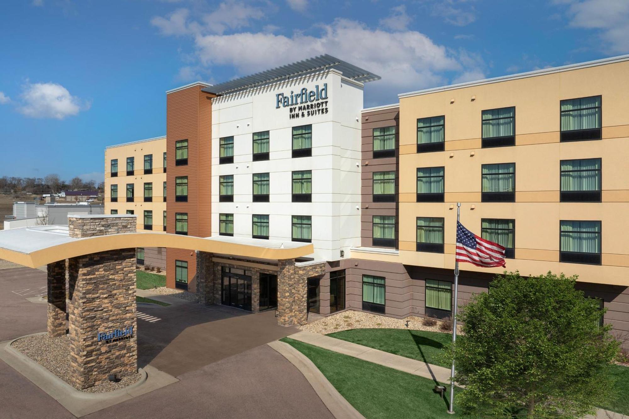 Fairfield Inn & Suites By Marriott Sioux Falls Airport Экстерьер фото